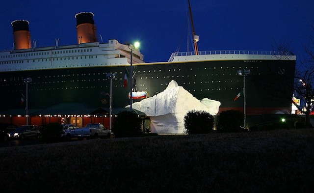 Titanic-Museum_in_Branson_Missouri_USA